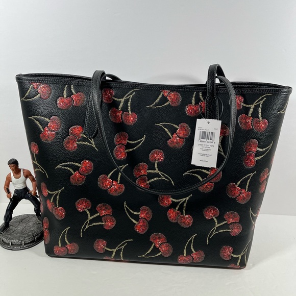 NWT Coach City Tote Bag With Cherry Print CCZ18 - Picture 2 of 8